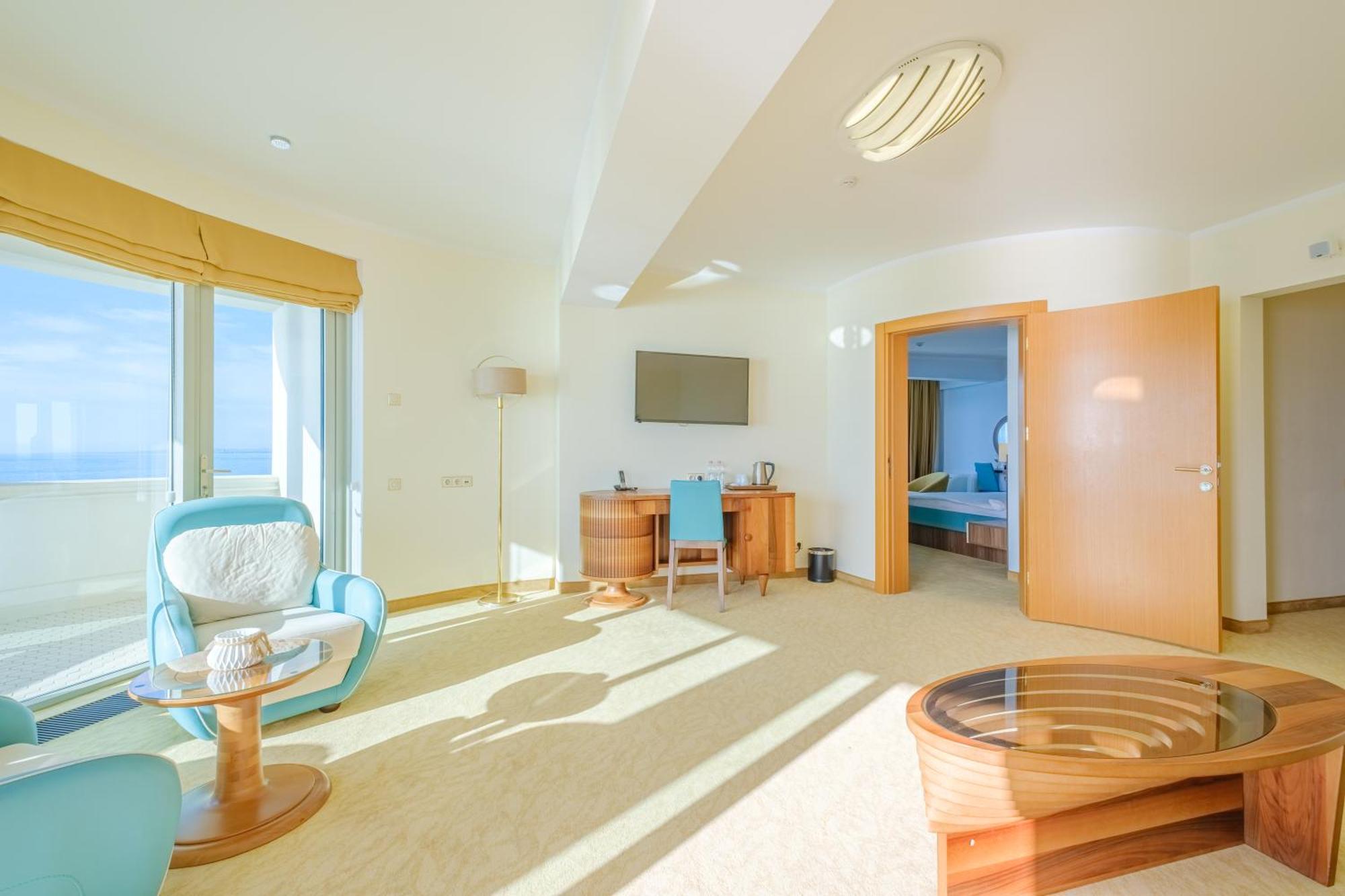 Castello Mare All Inclusive Resort Batumi Exterior photo