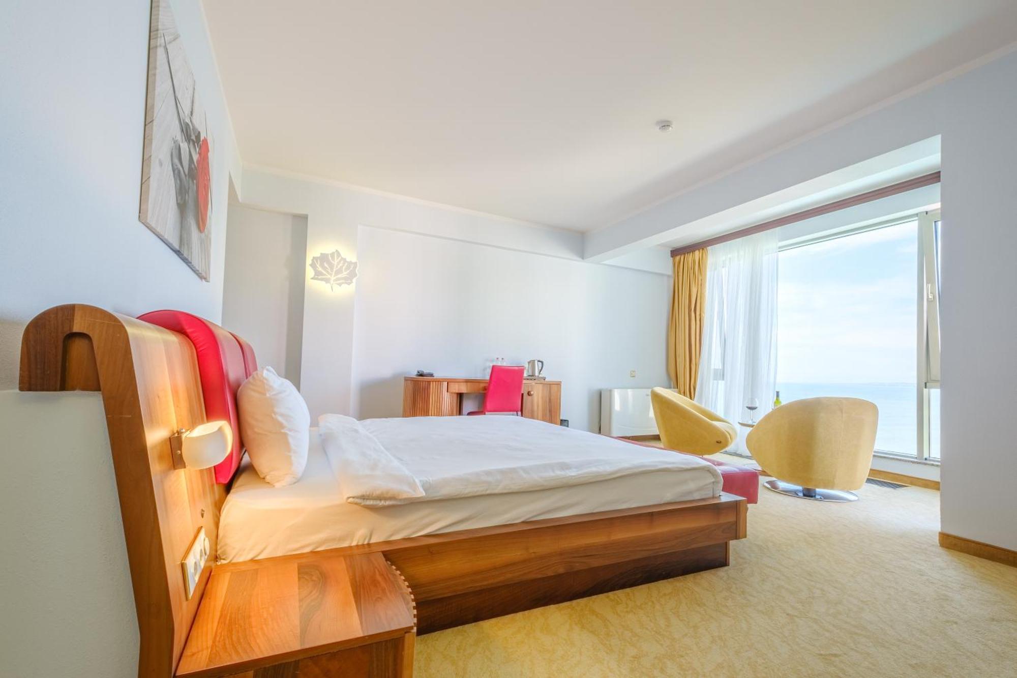 Castello Mare All Inclusive Resort Batumi Exterior photo