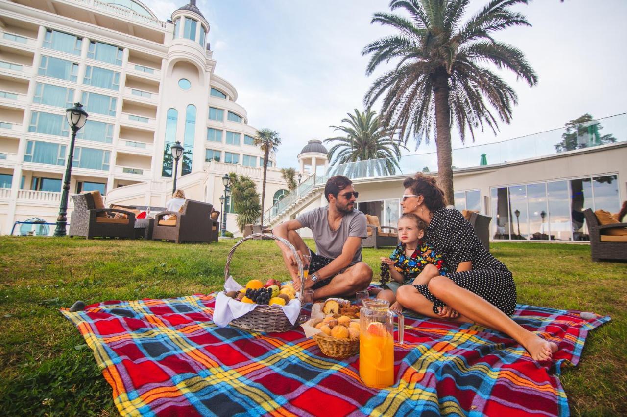 Castello Mare All Inclusive Resort Batumi Exterior photo